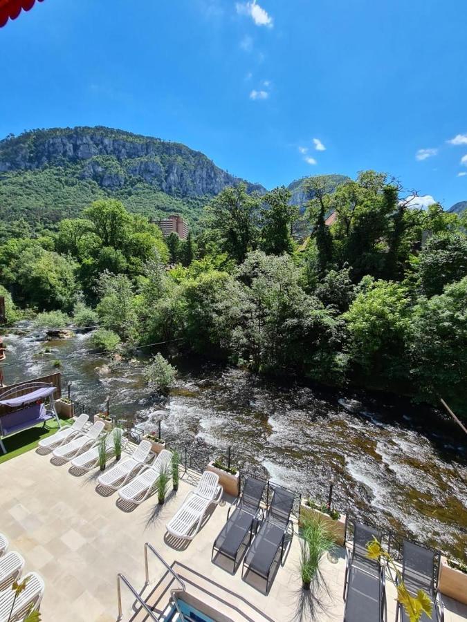 Hotel Holiday Maria Бэиле-Еркулане Экстерьер фото