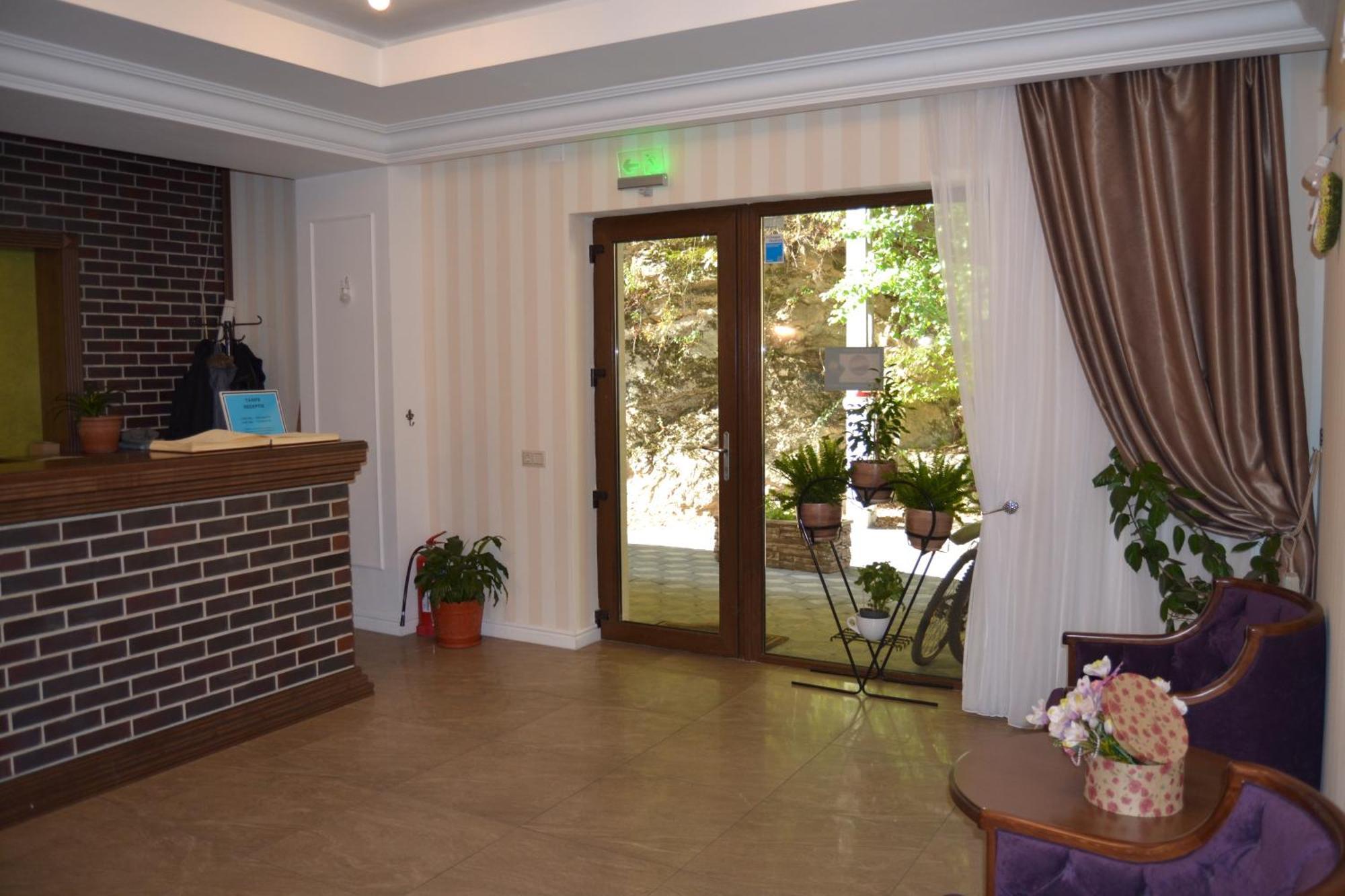 Hotel Holiday Maria Бэиле-Еркулане Экстерьер фото