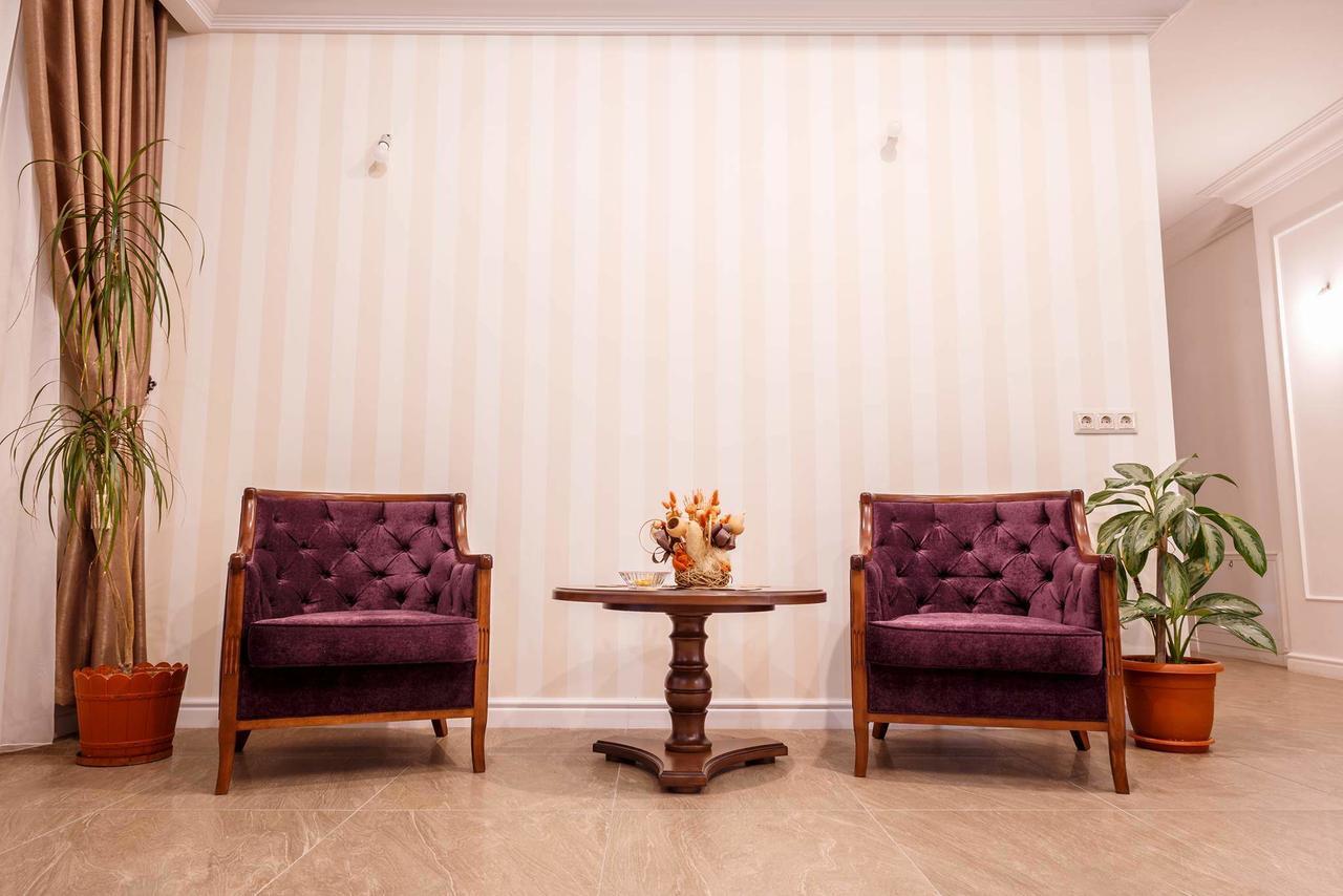 Hotel Holiday Maria Бэиле-Еркулане Экстерьер фото
